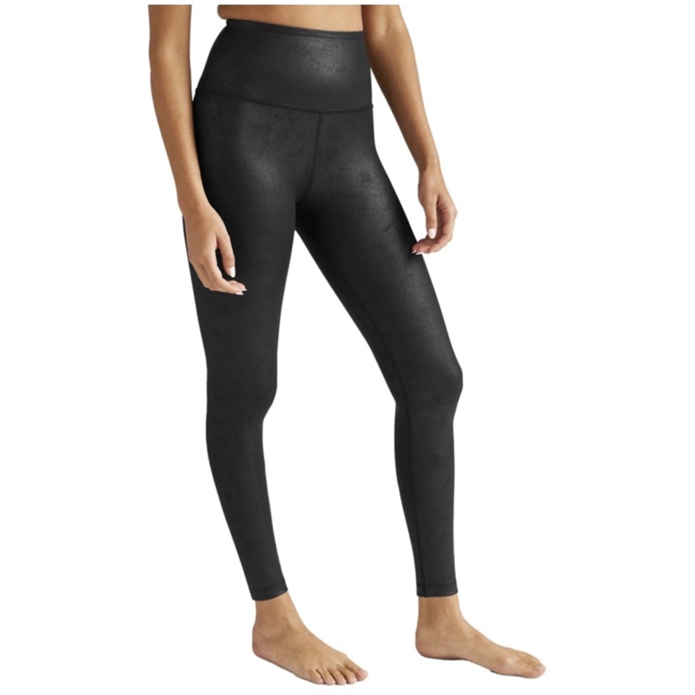 NEW Beyond Yoga Leatherette Faux High Waisted MIDI Leggings. Size Small. Black.